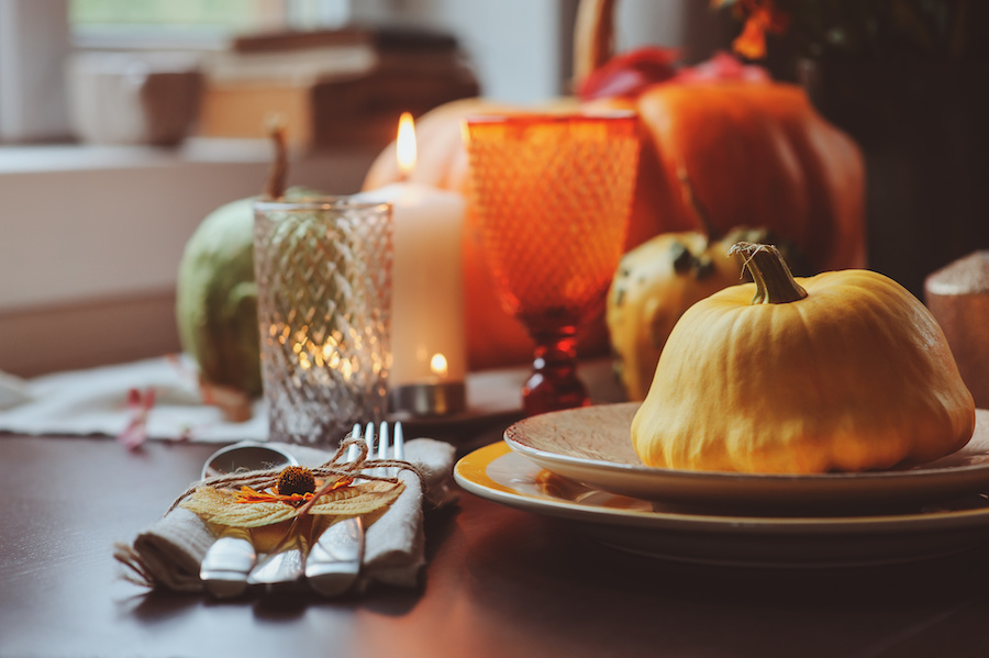 Thanksgiving table decor