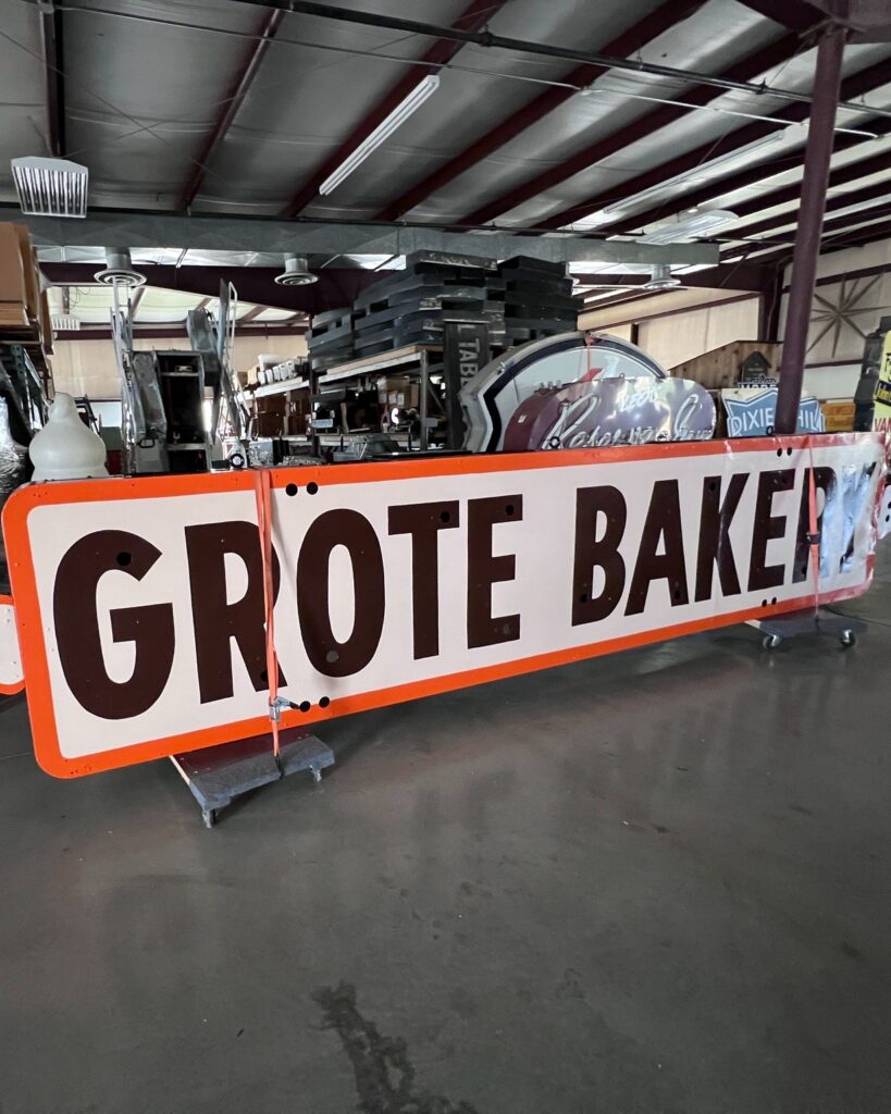 sign museum