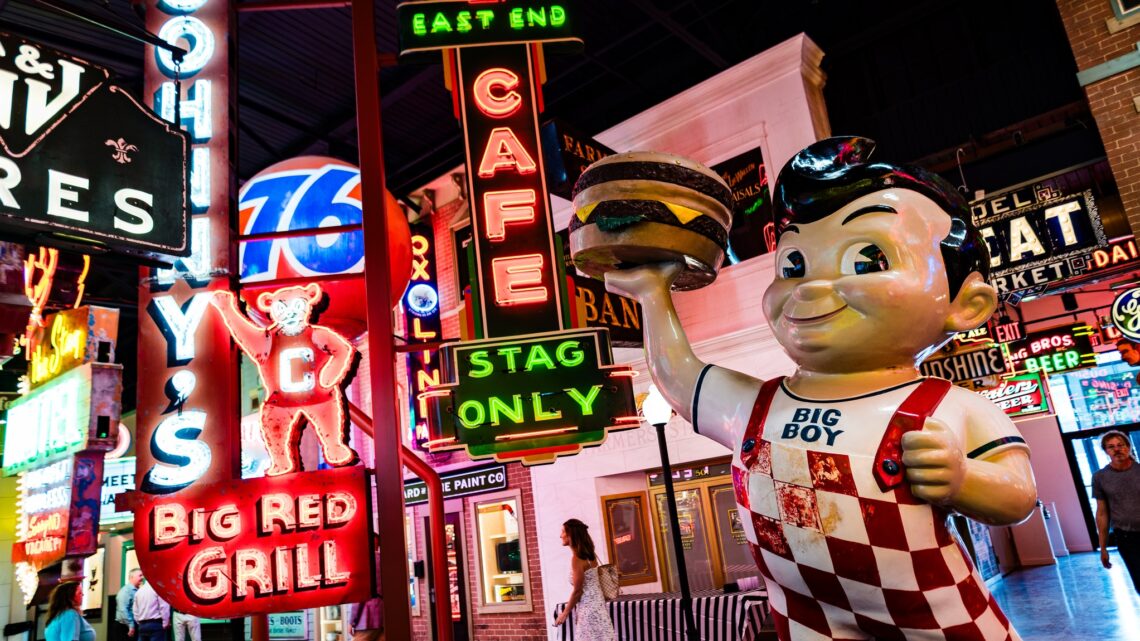 Cincinnati sign museum