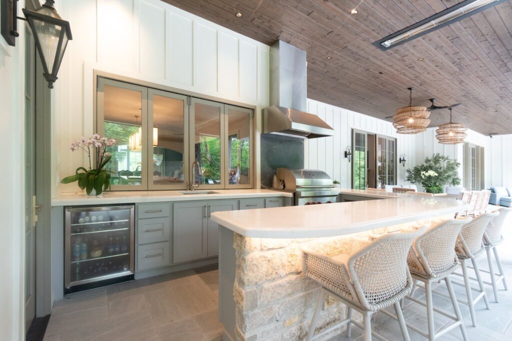 outdoor kitchen
